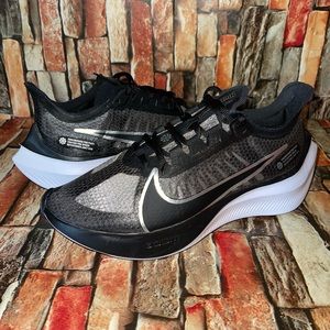 Nike zoom gravity sport athletic Shoes women’s 7